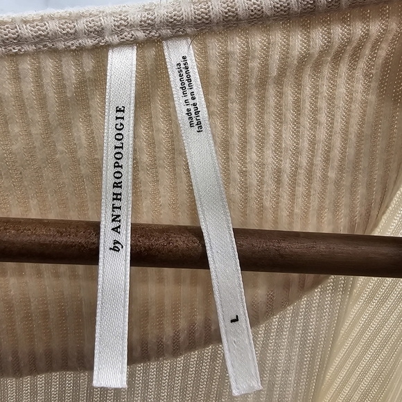 By Anthropologie Shirt Womes Large Cream Lace Sleeve Balloon Faux Wrap Sweater - Picture 5 of 15